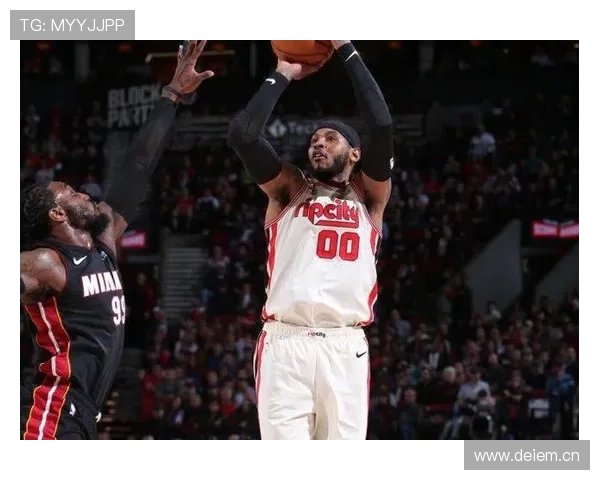 利拉德无球跑位明显提升季后赛关键得分效率